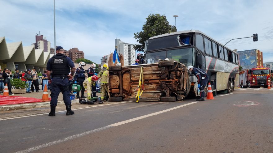 “Grave acidente com múltiplas vítimas no Centro”; Simulado movimenta o calçadão de Cascavel