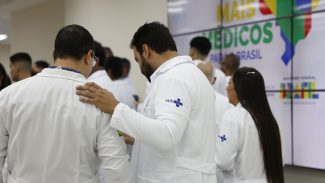 Inscrições para bolsas integrais do Mais Médicos vão até 6 de junho