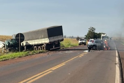 Morte de casal de Cascavel em trágico acidente na BR-369 causa comoção nas redes sociais Imagem referente a Morte de casal de Cascavel em trágico acidente na BR-369 causa comoção nas redes sociais