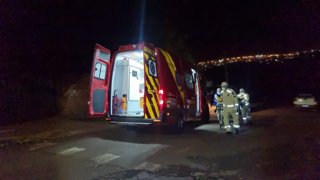 Homem sofre queda em imóvel no Bairro Brasília em Cascavel