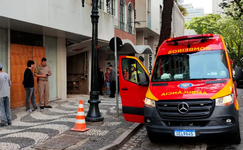 Lâmina de esmerilhadeira se solta e atinge cabeça de trabalhador