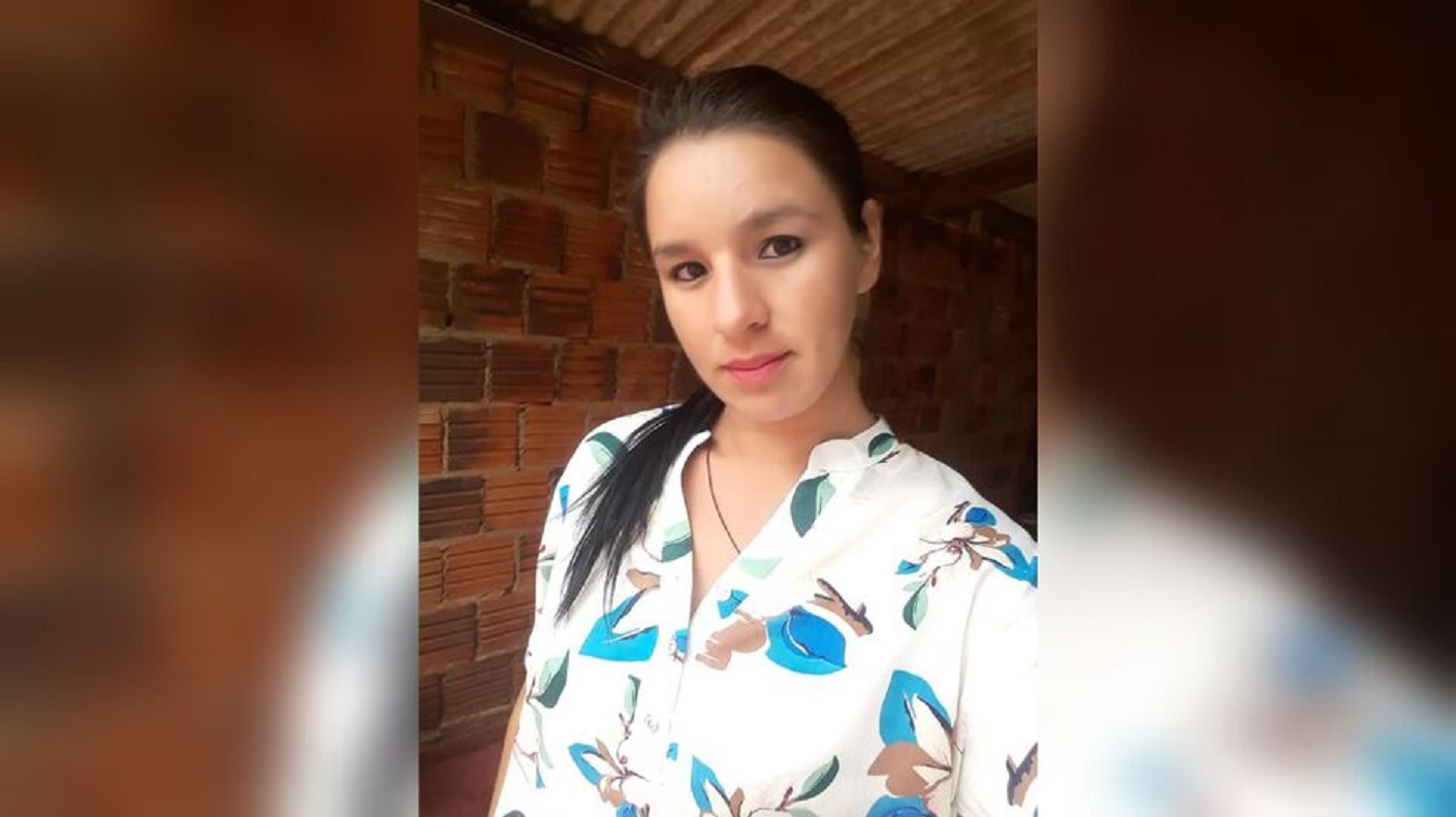 Mulher morre após atear fogo ao próprio corpo como "prova de amor"