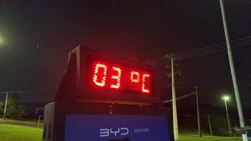 Café, casaco e coragem: Cascavel amanhece com sensação térmica abaixo de zero