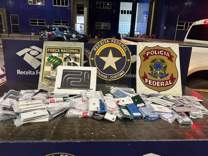 Fundo falso: Mulher detida transportando R$ 250 mil em eletrônicos