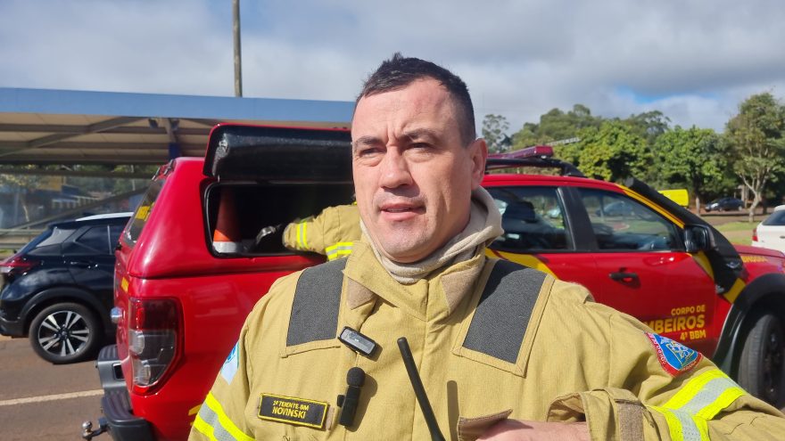 Tenente do Corpo de Bombeiros detalha ação rápida em incêndio dentro de oficina em Cascavel