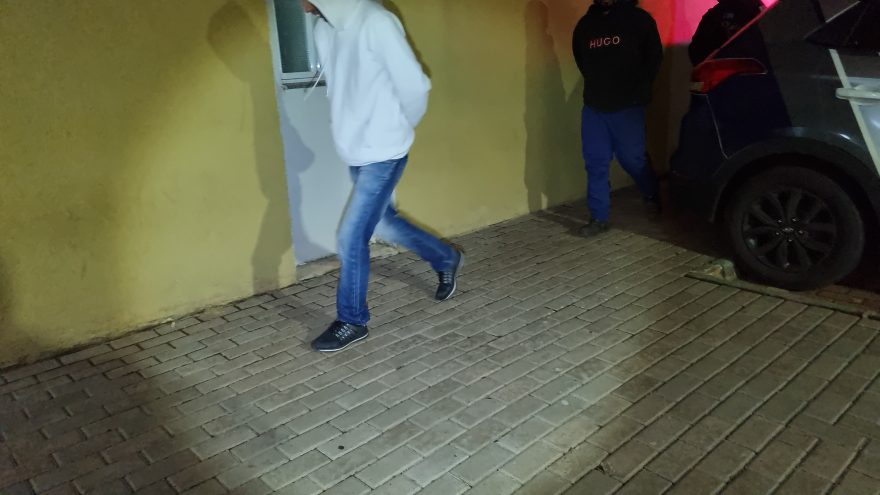 Dupla é conduzida para esclarecimentos após furto em joalheria