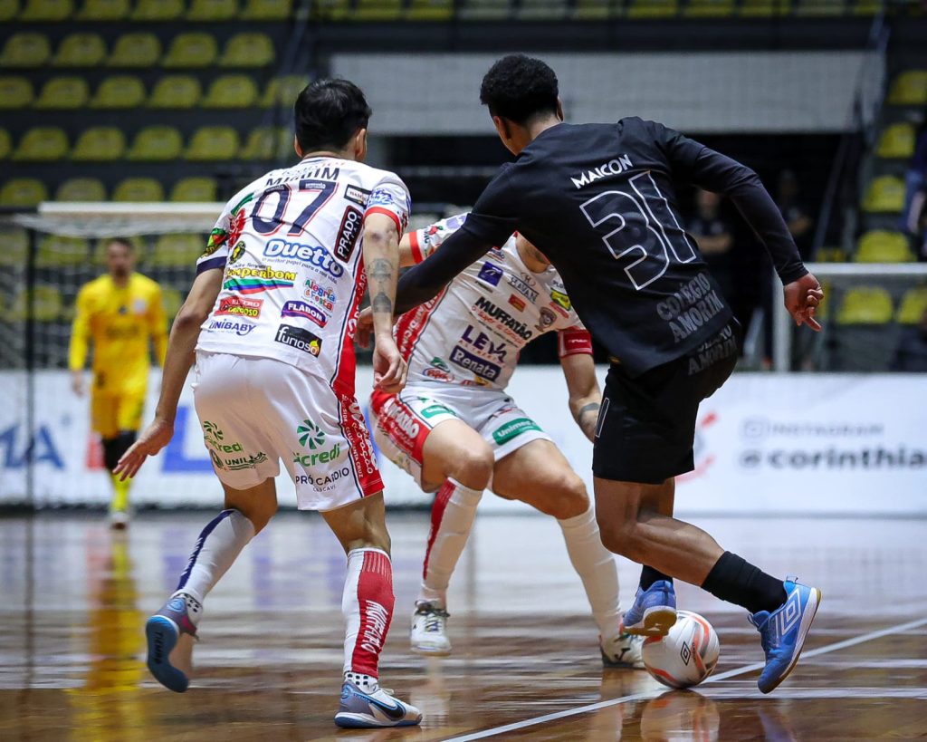 Corinthians e Cascavel Futsal empatam em 2 a 2 pela LNF
