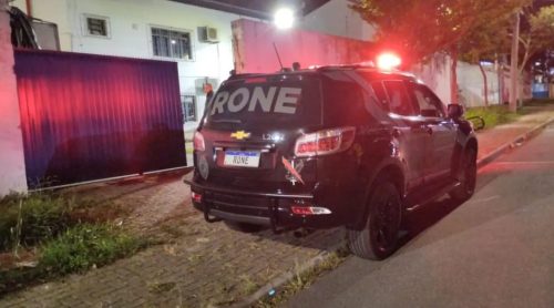 Polícia apreende carreta lotada com mais de 250 caixas de cigarro na BR-277