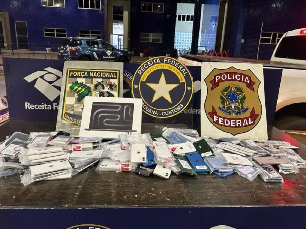 Veículo com R$250 mil em Iphones é apreendido na Ponte da Amizade