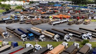 Porto de Paranaguá recebe o maior volume de caminhões da história no Pátio de Triagem