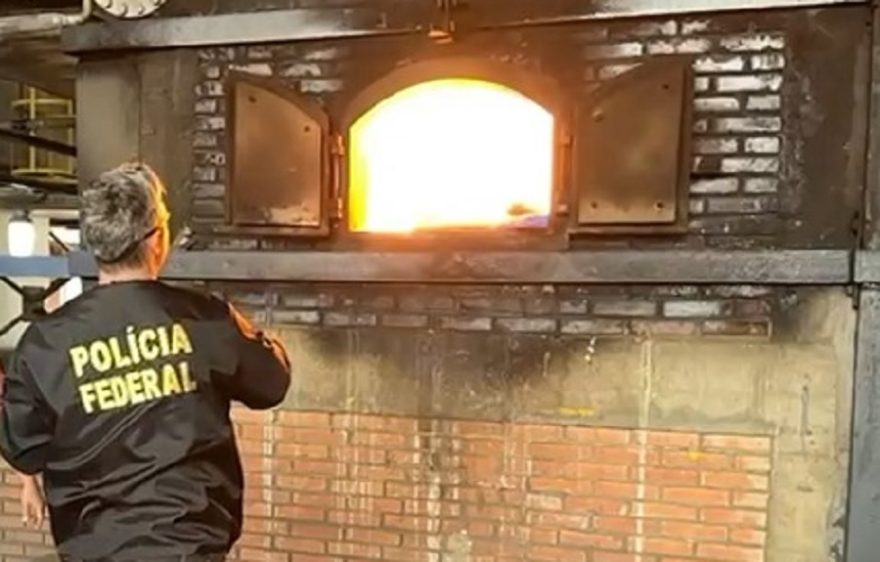 Polícia Federal incinera 4 toneladas de drogas em Cascavel nesta sexta-feira (30)