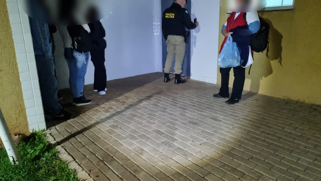 Furto de perfume em colégio de Cascavel leva duas adolescentes à delegacia