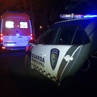 Imagem referente a Samu e GM são mobilizados para conter homem com faca no Bairro XIV de Novembro