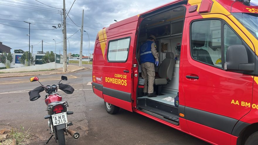 Motociclista fica ferido após colisão com HB20 no viaduto da Rua Domiciano Theobaldo Bresolin