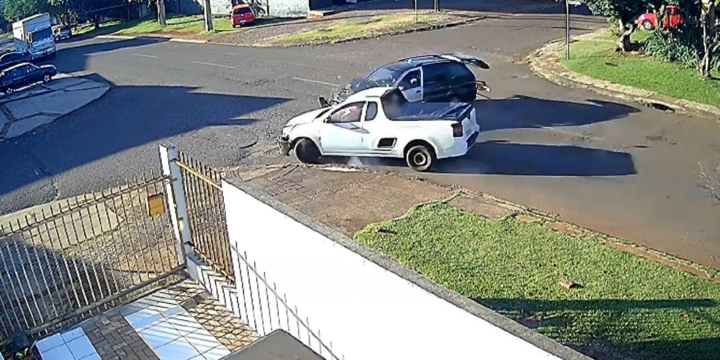 Câmeras registram acidente com vítima no Santa Felicidade