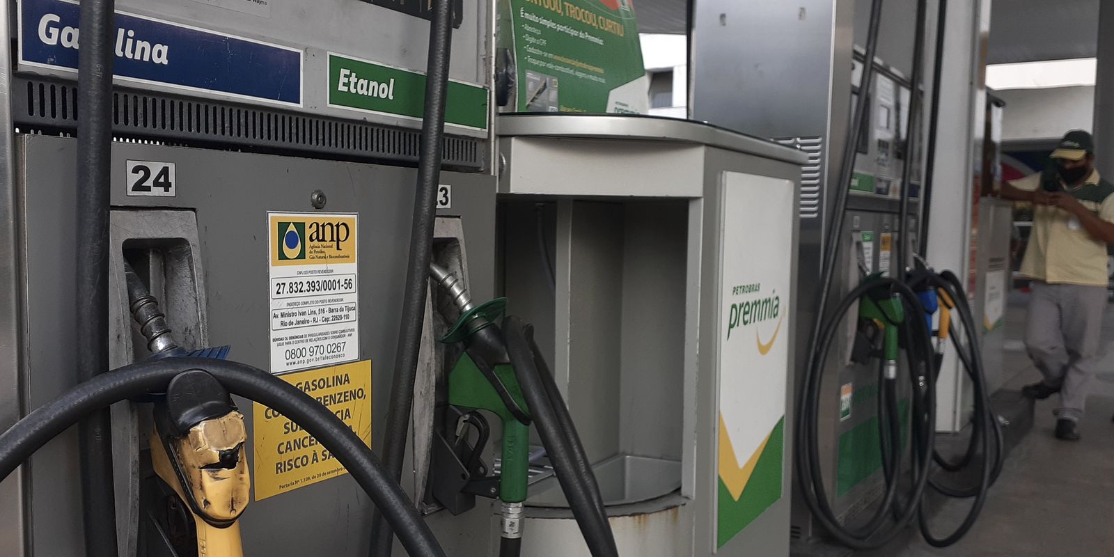 Petrobras reduz preço da gasolina A para as distribuidoras Petrobras reduz preço da gasolina A para as distribuidoras