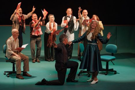 Estreia de espetáculo do G2 Cia. de Dança lota teatro e emociona o público Imagem referente a Estreia de espetáculo do G2 Cia. de Dança lota teatro e emociona o público