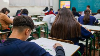 Governo regulamenta programa de educação em tempo integral na rede estadual