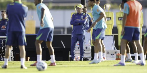 Carlo Ancelotti comanda o primeiro treino da seleção brasileira Imagem referente a Carlo Ancelotti comanda o primeiro treino da seleção brasileira