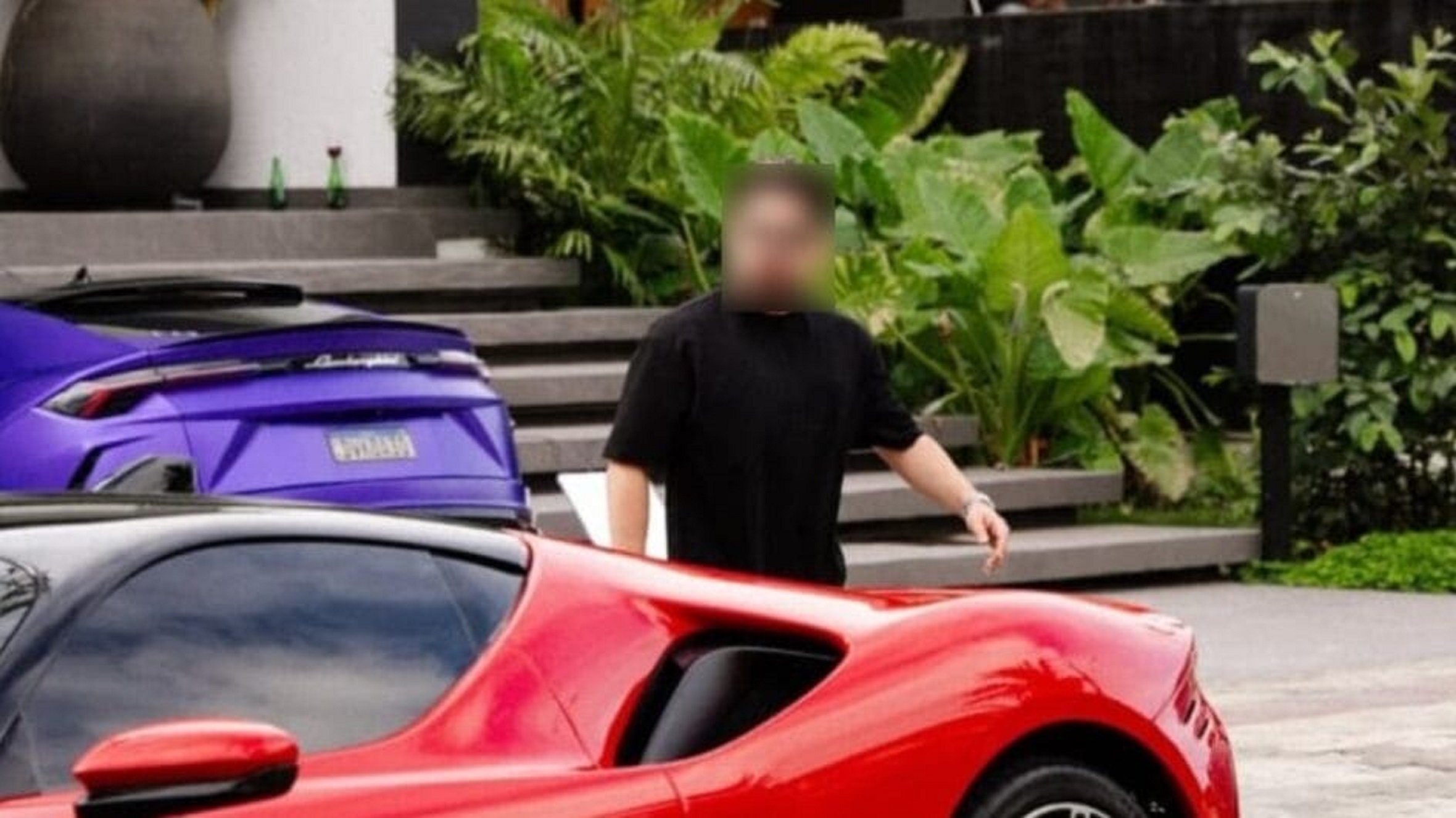 Desceu para BC? Polícia apreende carros de luxo e bloqueia milhões de influenciador em Balneário Desceu para BC? Polícia apreende carros de luxo e bloqueia milhões de influenciador em Balneário