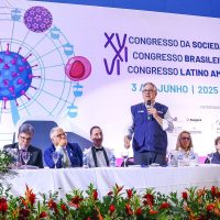Imagem referente a Brasil reduz transmissão do HIV vertical e pede certificado da Opas