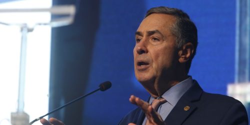 Barroso nega que STF legisle sobre responsabilização das redes sociais Imagem referente a Barroso nega que STF legisle sobre responsabilização das redes sociais