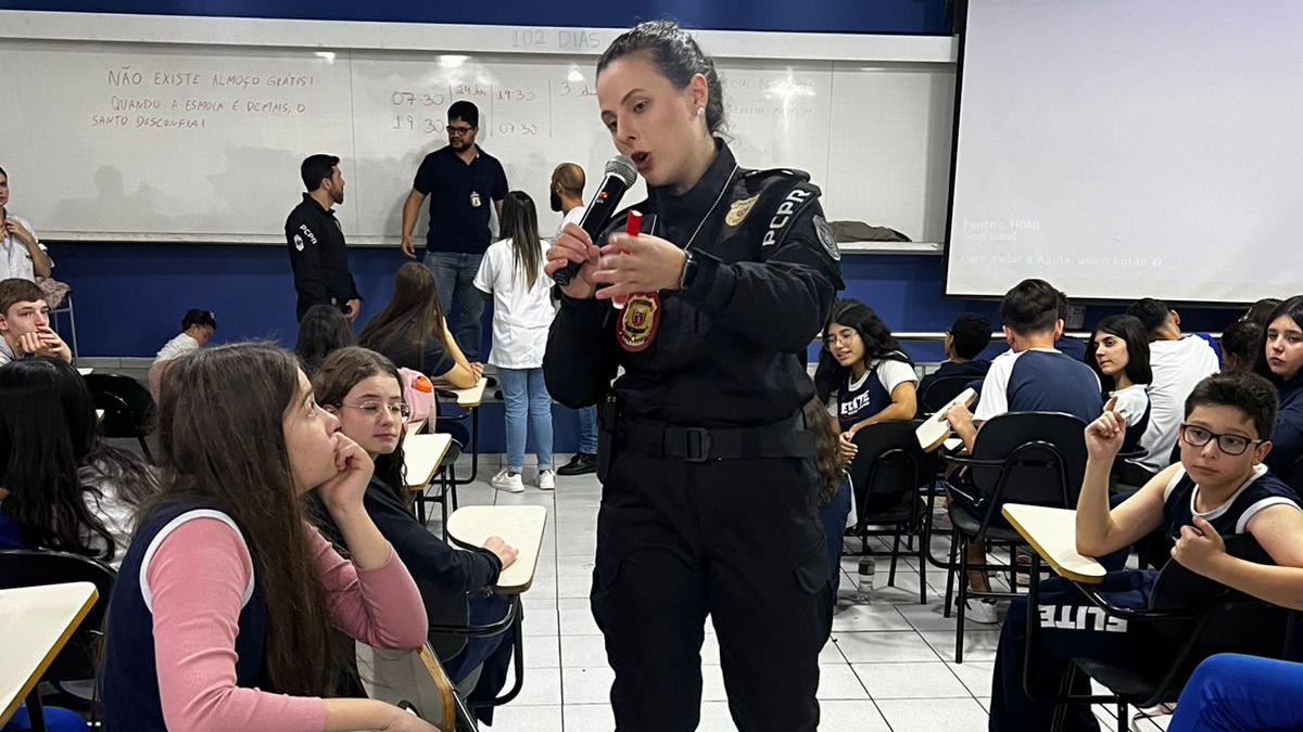 Polícia Civil leva palestra educativa sobre investigação criminal à escola em Cascavel