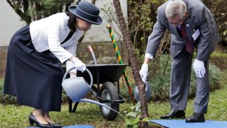 Princesa japonesa inicia viagem ao Brasil