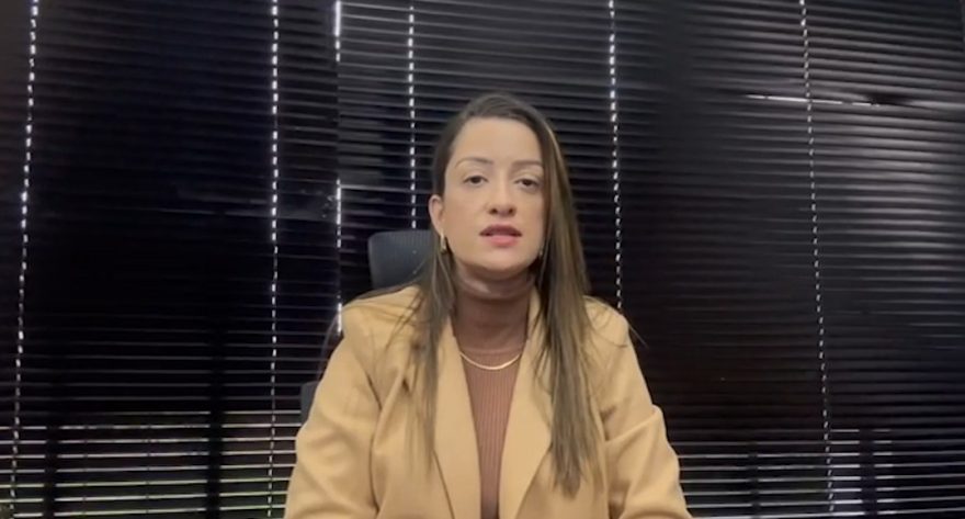 Funcionário de escola é detido por suspeita de abuso de criança de 10 anos