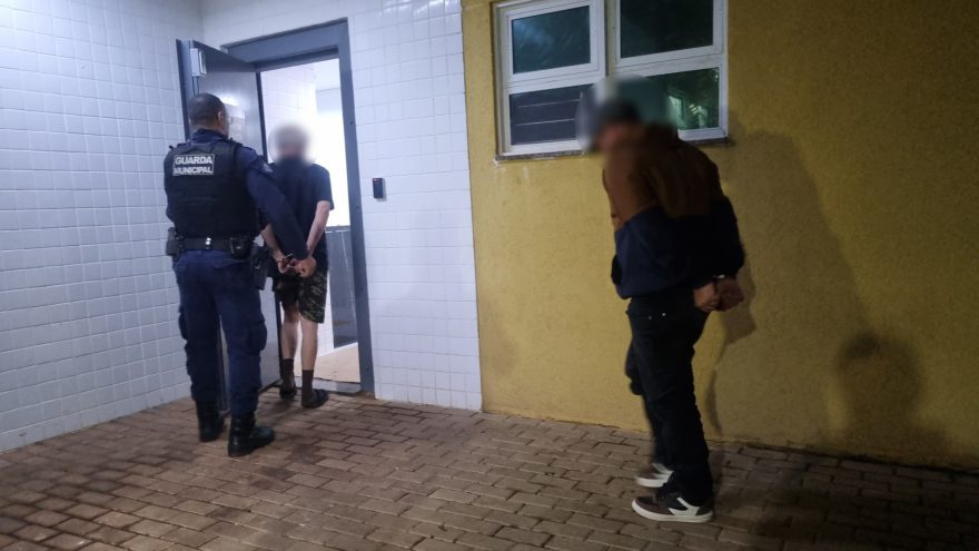Abordagem do vereador Policial Madril termina com apreensão de drogas e dupla detida no Cancelli
