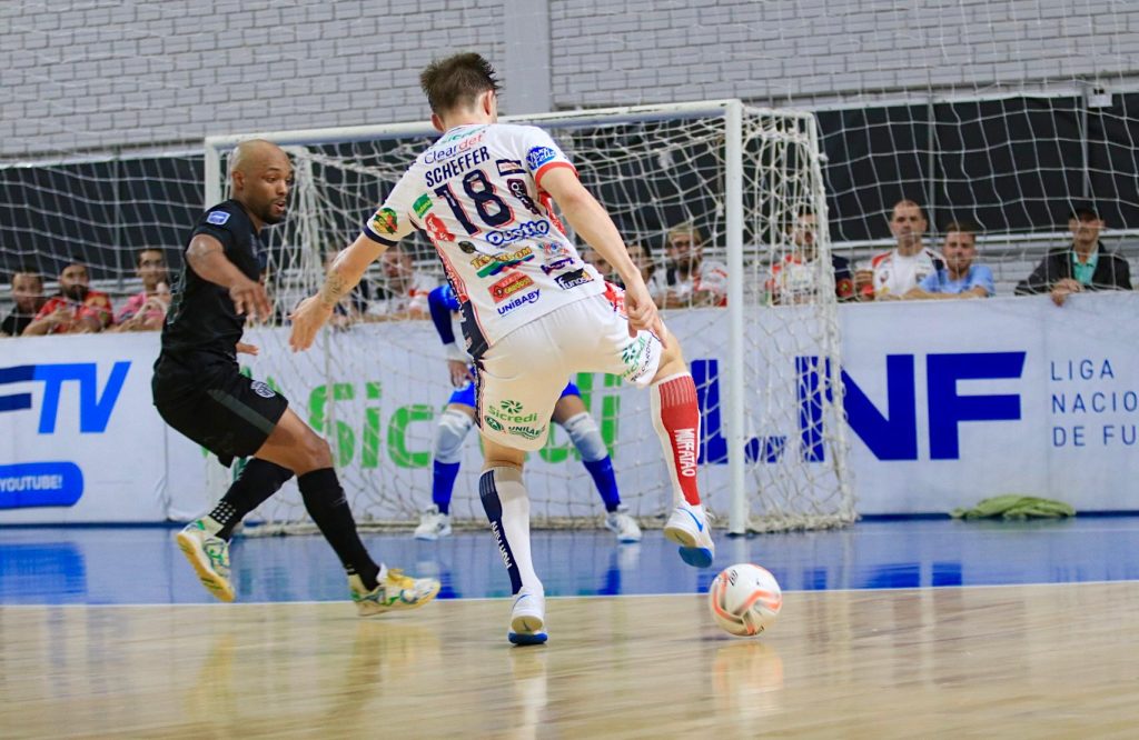 Cascavel vence o Santo André e mantém invencibilidade na Liga Nacional de Futsal