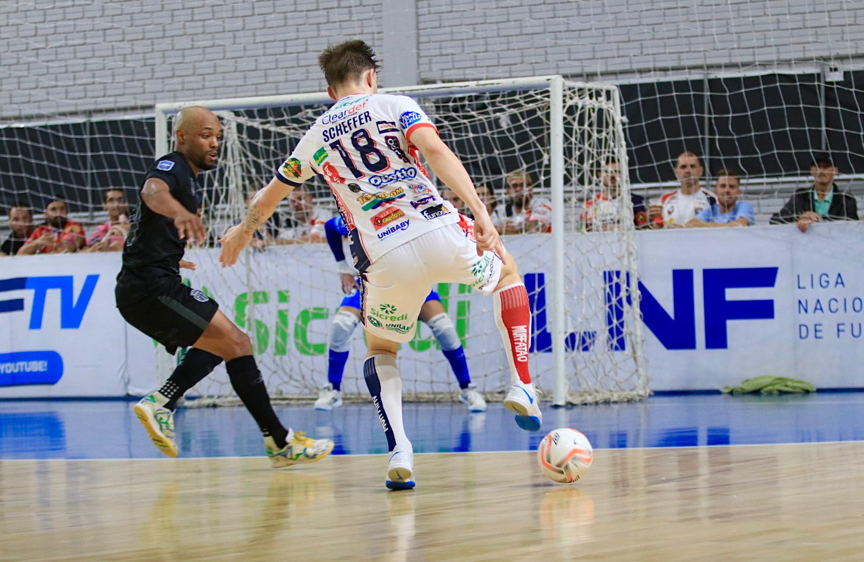 Cascavel vence o Santo André e mantém invencibilidade na Liga Nacional de Futsal
