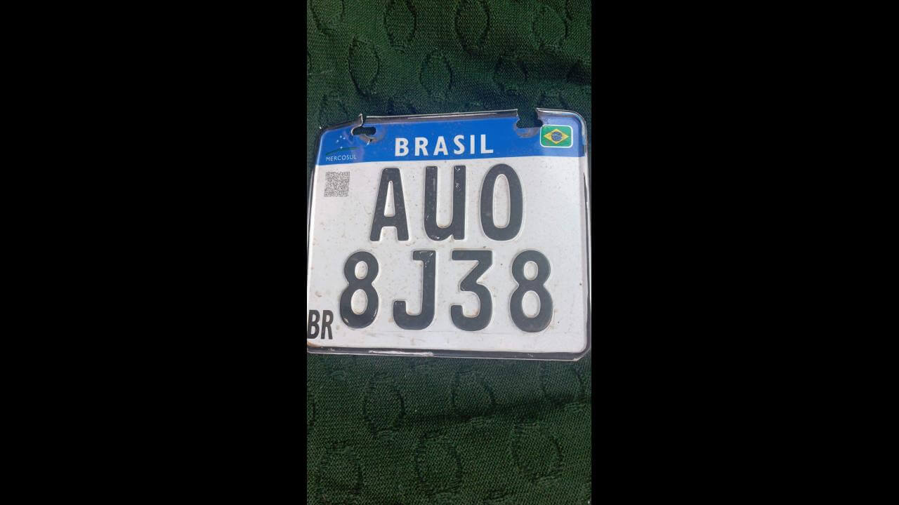 Foi encontrada uma placa no bairro Floresta