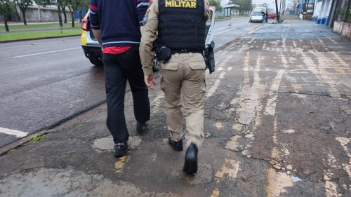 Motorista envolvido em acidente na Tancredo Neves é detido por embriaguez