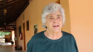 Caminhos da Reportagem reexibe entrevista com Niède Guidon
