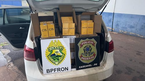 Veículo com 660 celulares contrabandeados é apreendido em Cascavel Imagem referente a Veículo com 660 celulares contrabandeados é apreendido em Cascavel