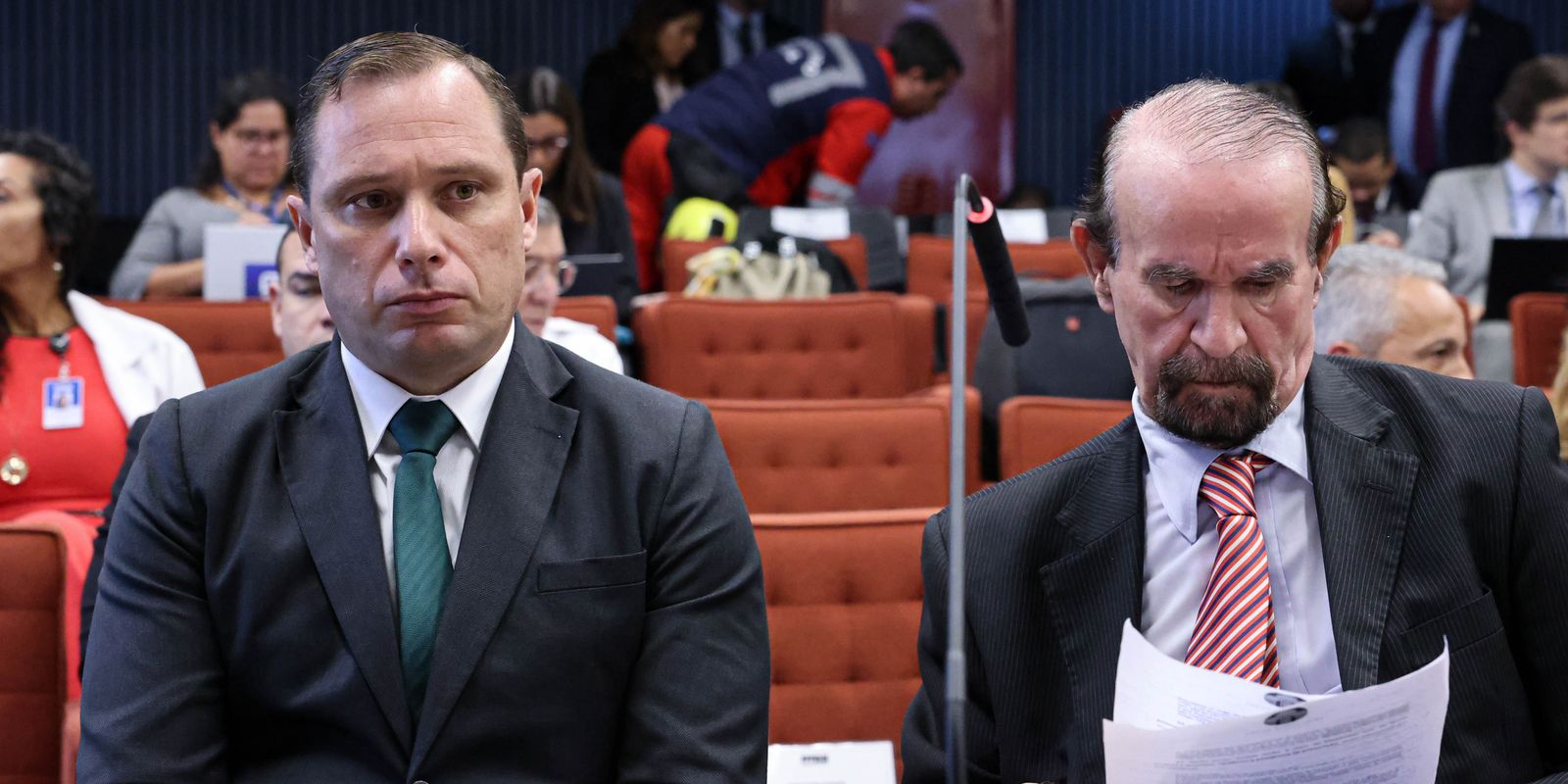 Cid confirma que Bolsonaro pediu monitoramento de Alexandre de Moraes Cid confirma que Bolsonaro pediu monitoramento de Alexandre de Moraes