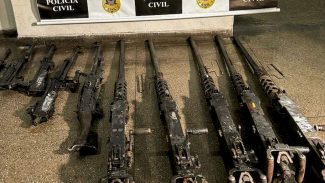 Justiça Militar condena nove pessoas por furto de arsenal do Exército