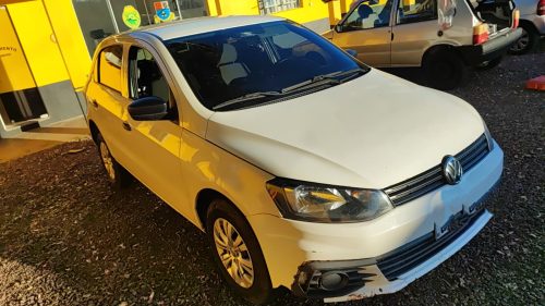 Polícia Rodoviária apreende carro suspeito de transportar ilícitos em Três Barras do Paraná Polícia Rodoviária apreende carro suspeito de transportar ilícitos em Três Barras do Paraná
