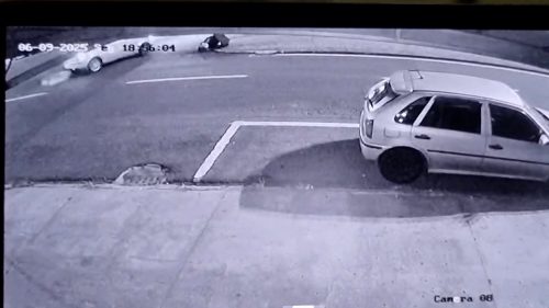 Câmera flagra acidente na Avenida Brasil no Bairro Coqueiral em Cascavel Imagem referente a Câmera flagra acidente na Avenida Brasil no Bairro Coqueiral em Cascavel