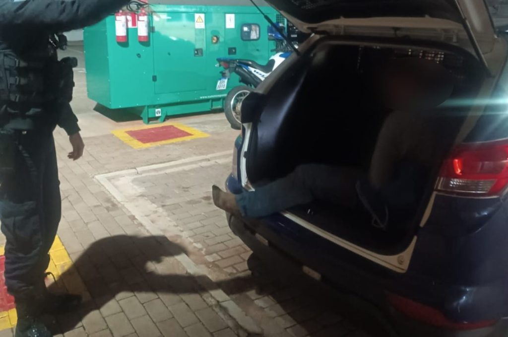 Homem é detido pela GM após tentar agredir servidor no Terminal Oeste
