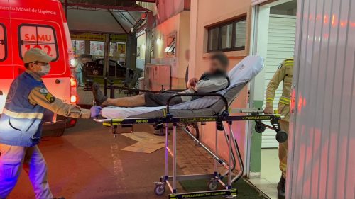Jovem é atacado por cachorro no Bairro Cataratas Imagem referente a Jovem é atacado por cachorro no Bairro Cataratas