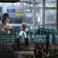 Imagem referente a Indústria da água mineral cresce 41% em 2024 e movimenta R$ 341,2 milhões no Paraná