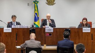 Moraes inicia interrogatório de Bolsonaro na ação da trama golpista