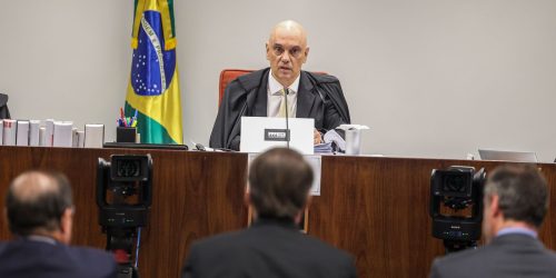 Bolsonaro diz que não recebeu voz de prisão de comandante Freire Gomes Imagem referente a Bolsonaro diz que não recebeu voz de prisão de comandante Freire Gomes