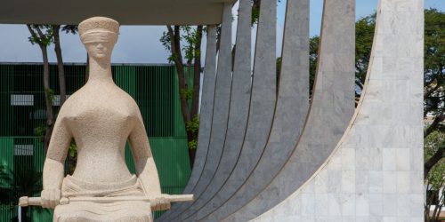 STF suspende julgamento sobre revisão da vida toda Imagem referente a STF suspende julgamento sobre revisão da vida toda