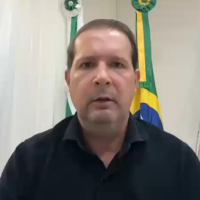 Marcel Micheletto: Após levar moradora à Justiça, prefeito de Assis Chateaubriand move nova ação criminal por críticas nas redes Imagem referente a Marcel Micheletto: Após levar moradora à Justiça, prefeito de Assis Chateaubriand move nova ação criminal por críticas nas redes