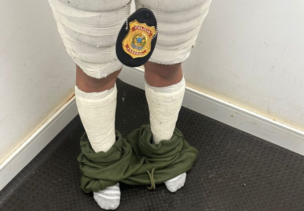 Com destino a Espanha, mulher é presa pela Polícia Federal em posse de cocaína no aeroporto de Cascavel