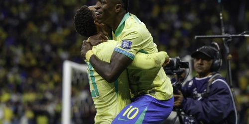 Brasil vence primeira com Ancelotti e se classifica para Copa do Mundo Brasil vence primeira com Ancelotti e se classifica para Copa do Mundo