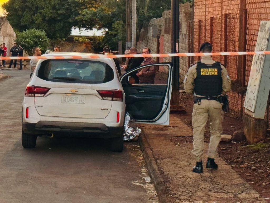 Dois suspeitos de integrar quadrilha de roubo de iPhones morrem em confronto com a PM no Paraná